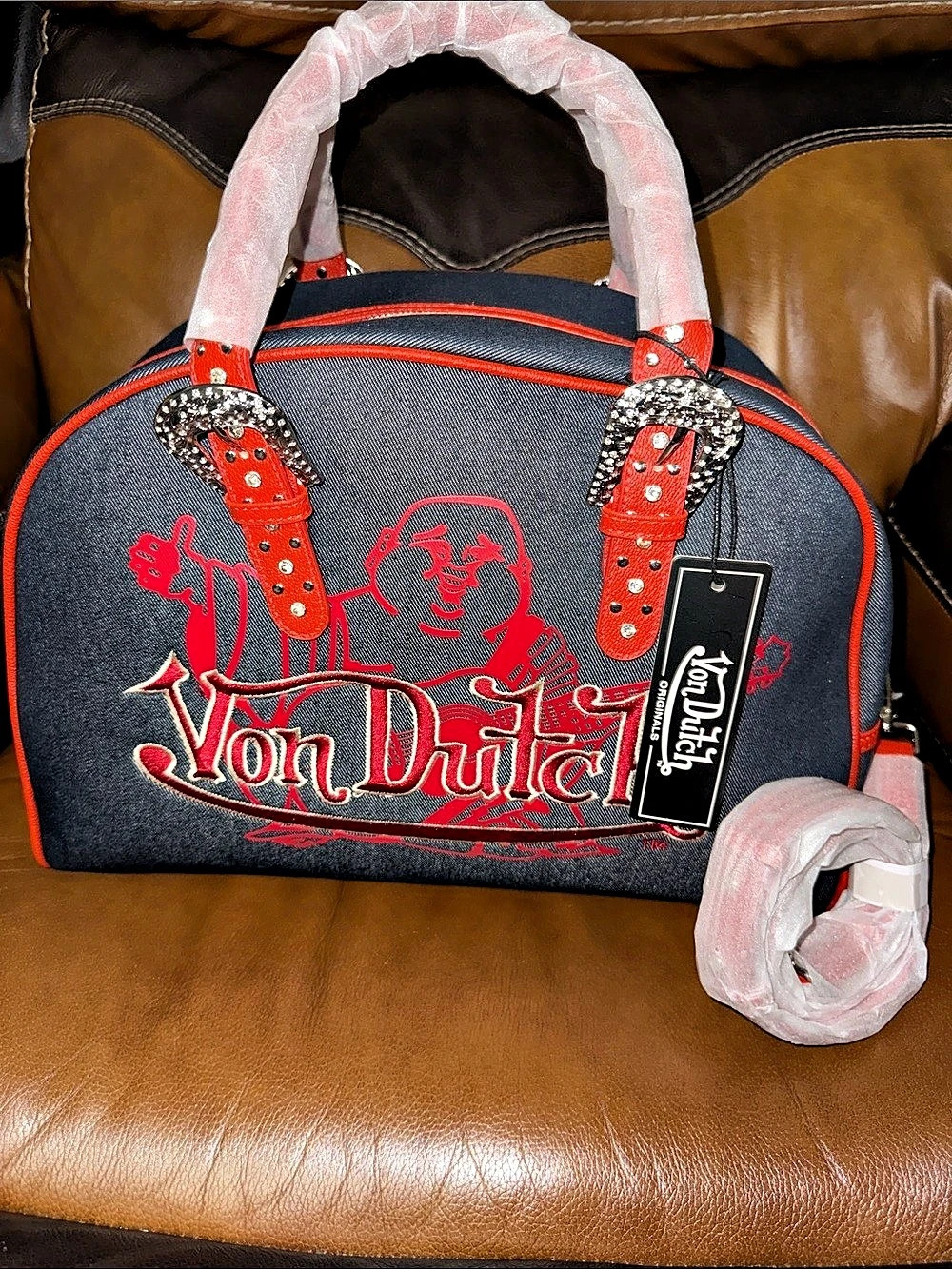 Von Dutch Hollywood Skatepark Duffle Bag in Black & Red NWT